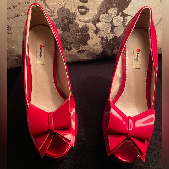 Olsenboye Red Bow Stilettos Size 8 - Picture 3 of 9